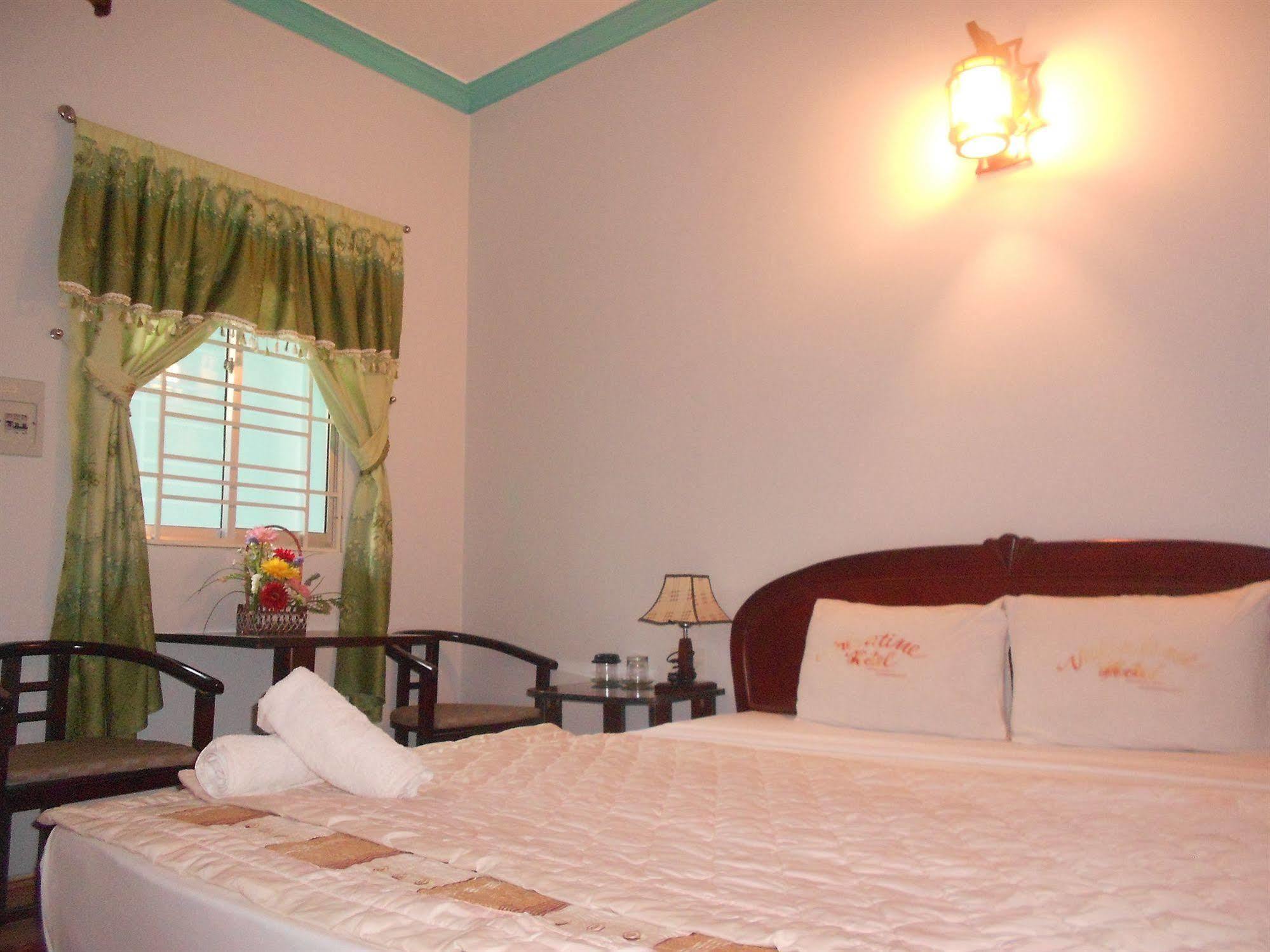 Valentine Hotel Hue Exteriér fotografie