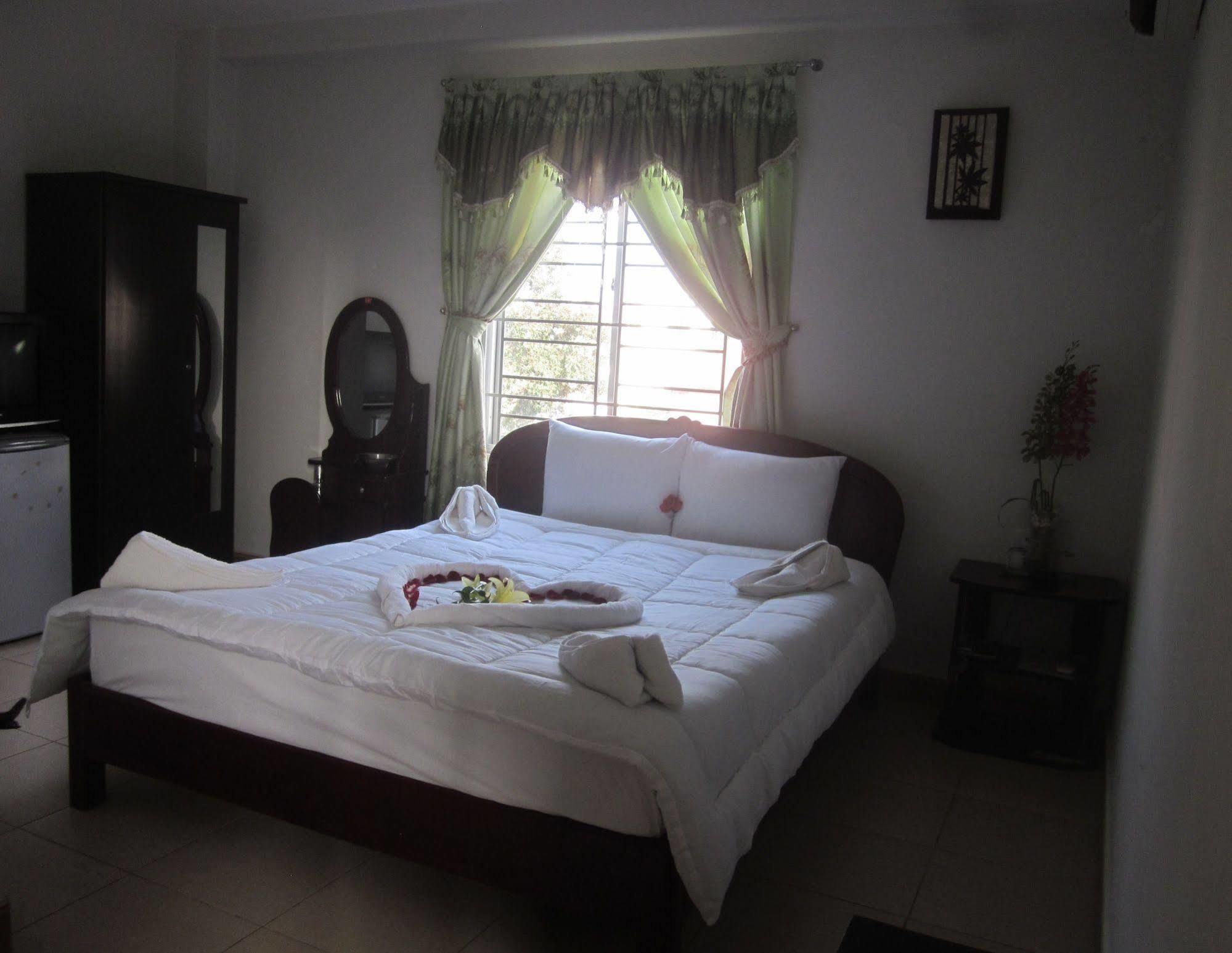 Valentine Hotel Hue Exteriér fotografie